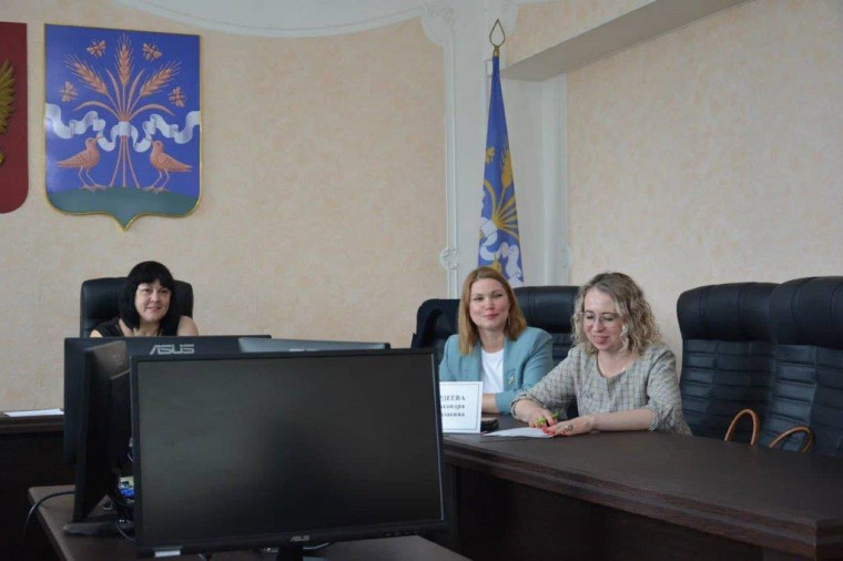 В Кирсановском муниципальном округе 19 июня состоялась конференция «Мой бизнес: развитие предпринимательского сообщества». В Кирсановском муниципальном округе 19 июня состоялась конференция «Мой бизнес: развитие предпринимательского сообщества».